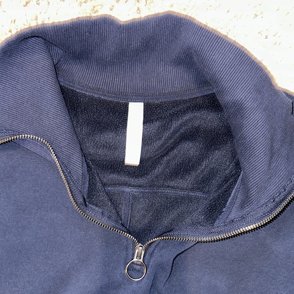 Athleta fleece lined quarter zip in navy size small - Picture 3 of 4